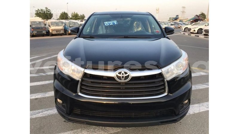 Big with watermark toyota highlander estuaire import dubai 6121