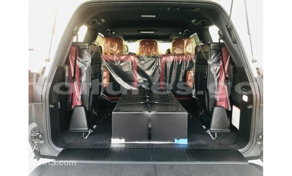 Acheter Import Voiture Lexus LX Blanc à Import - Dubai, Estuaire Acheter Import Voiture Lexus LX Blanc à Import - Dubai, Estuaire