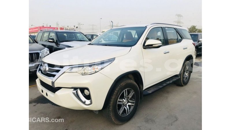 Big with watermark toyota fortuner estuaire import dubai 6123