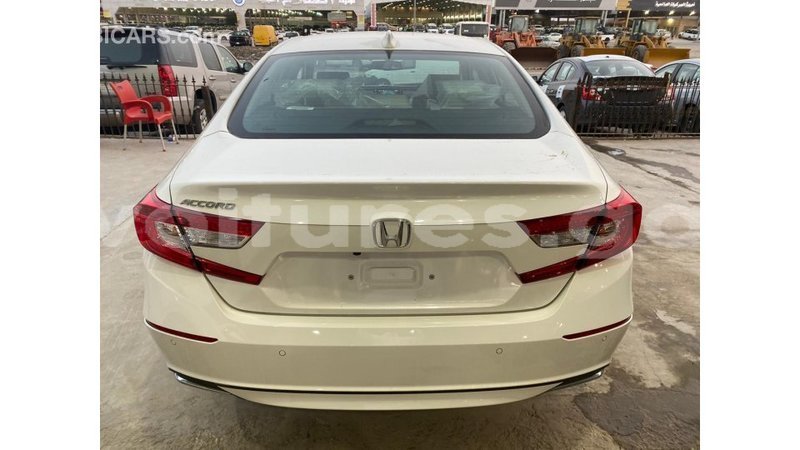 Big with watermark honda t estuaire import dubai 6125