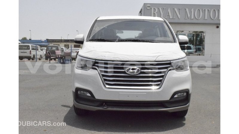 Big with watermark hyundai chorus estuary import dubai 6126