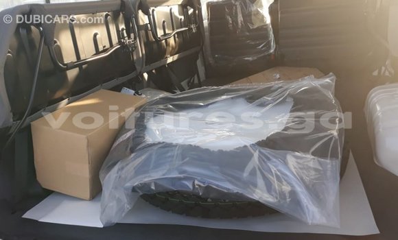 Acheter Import Voiture Toyota Land Cruiser Blanc à Import - Dubai, Estuaire Acheter Import Voiture Toyota Land Cruiser Blanc à Import - Dubai, Estuaire