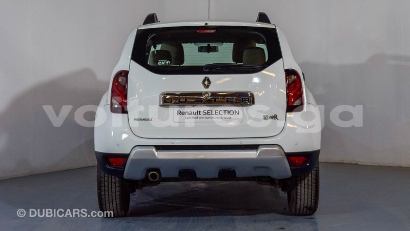 Big with watermark renault duster estuaire import dubai 6129