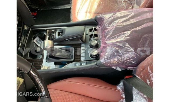 Acheter Import Voiture Lexus LX Noir à Import - Dubai, Estuaire Acheter Import Voiture Lexus LX Noir à Import - Dubai, Estuaire