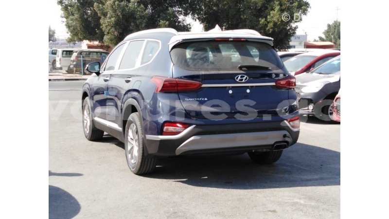 Big with watermark hyundai santa fe estuaire import dubai 6135