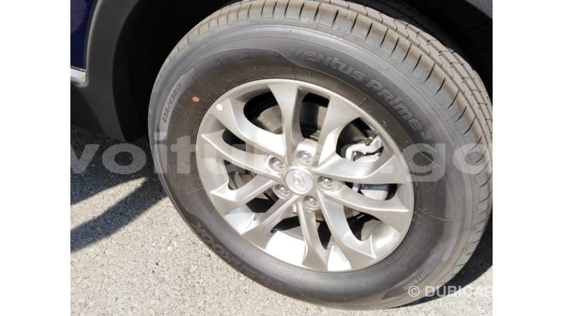 Big with watermark hyundai santa fe estuaire import dubai 6135