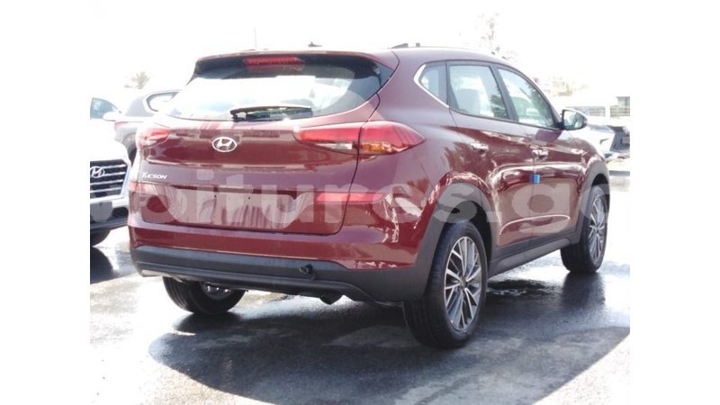 Big with watermark hyundai tucson estuaire import dubai 6136