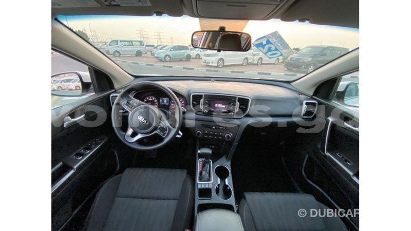 Big with watermark kia sportage estuaire import dubai 6137