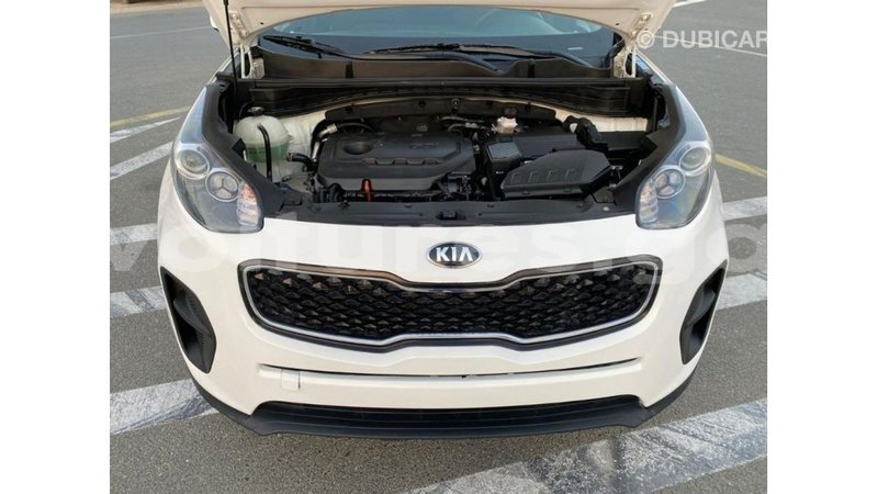 Big with watermark kia sportage estuaire import dubai 6137