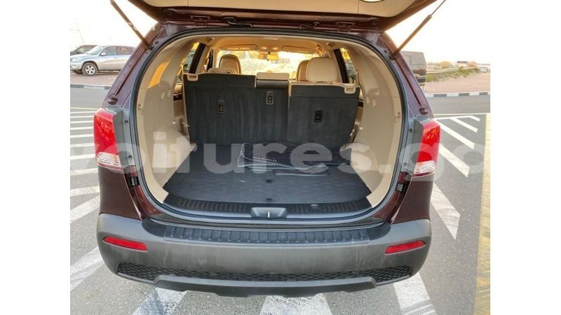 Big with watermark kia sorento estuaire import dubai 6140