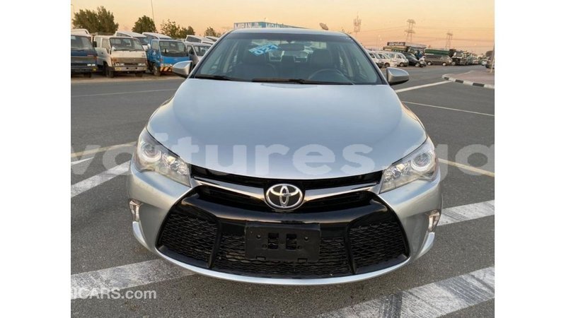 Big with watermark toyota camry estuaire import dubai 6141