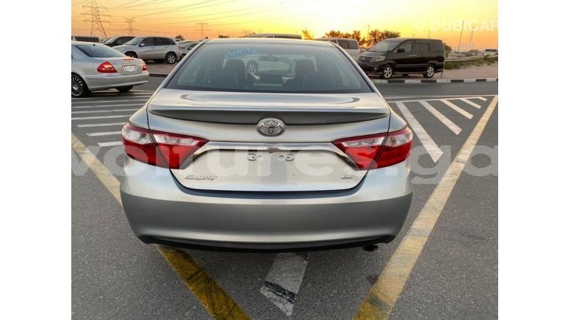 Big with watermark toyota camry estuaire import dubai 6142