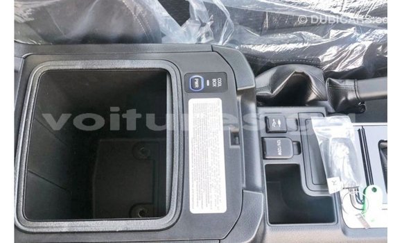 Acheter Import Voiture Toyota Prado Noir à Import - Dubai, Estuaire Acheter Import Voiture Toyota Prado Noir à Import - Dubai, Estuaire