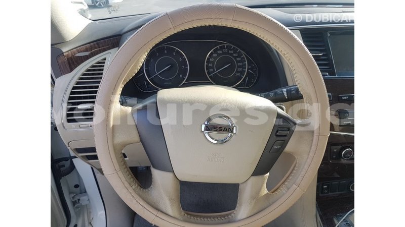 Big with watermark nissan patrol estuaire import dubai 6155