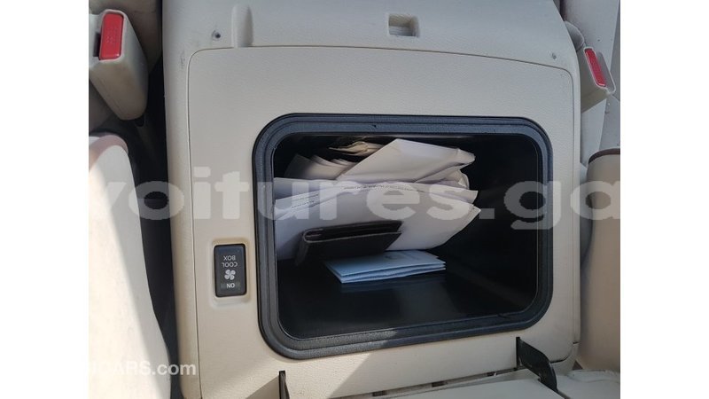 Big with watermark nissan patrol estuaire import dubai 6155