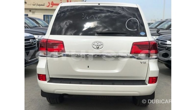 Big with watermark toyota land cruiser estuaire import dubai 6156