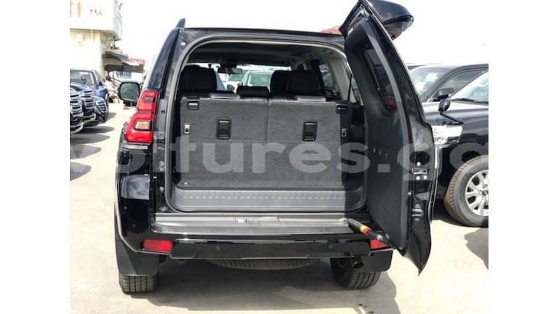 Big with watermark toyota prado estuaire import dubai 6157