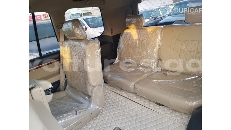 Big with watermark toyota land cruiser estuaire import dubai 6160