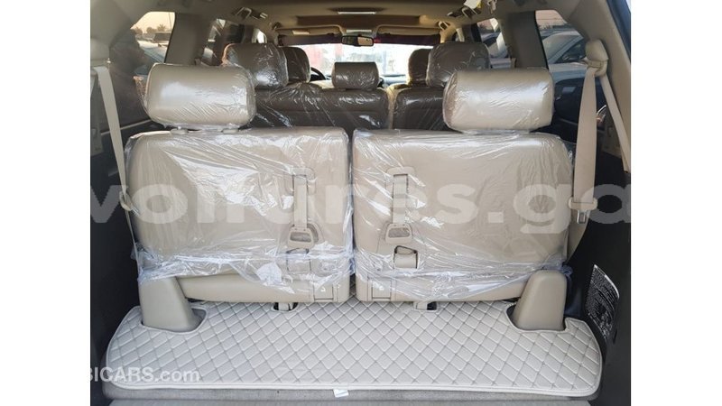 Big with watermark toyota land cruiser estuaire import dubai 6160