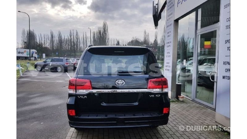 Big with watermark toyota land cruiser estuaire import dubai 6163