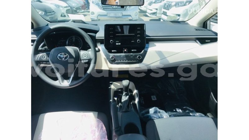 Big with watermark toyota corolla estuaire import dubai 6164