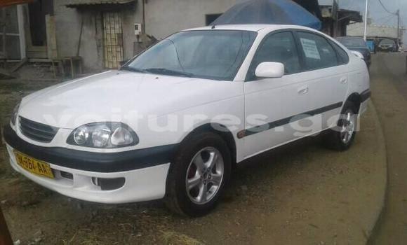 Acheter Occasion Voiture Toyota Avensis Blanc à Libreville, Estuaire Acheter Occasion Voiture Toyota Avensis Blanc à Libreville, Estuaire