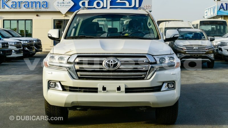 Big with watermark toyota land cruiser estuaire import dubai 6170