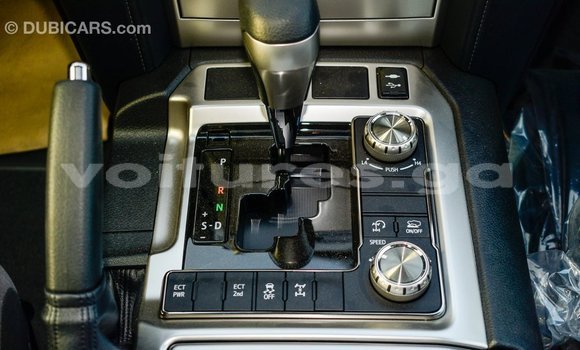 Acheter Import Voiture Toyota Land Cruiser Blanc à Import - Dubai, Estuaire Acheter Import Voiture Toyota Land Cruiser Blanc à Import - Dubai, Estuaire