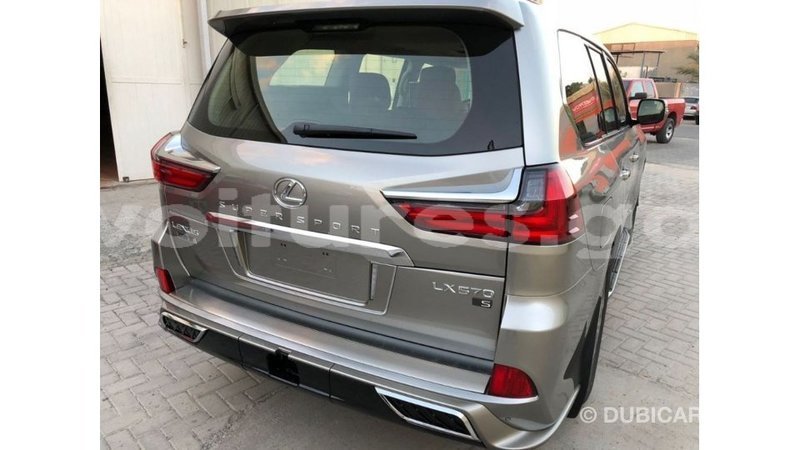 Big with watermark lexus lx estuaire import dubai 6172