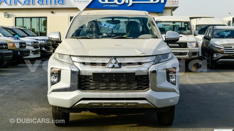 Big with watermark mitsubishi l200 estuaire import dubai 6179