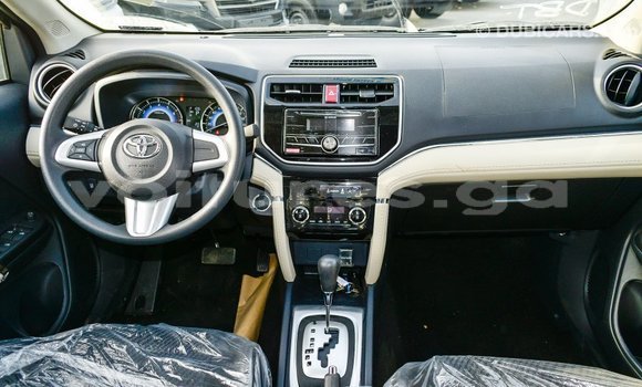 Acheter Import Voiture Toyota Rush Marron à Import - Dubai, Estuaire Acheter Import Voiture Toyota Rush Marron à Import - Dubai, Estuaire