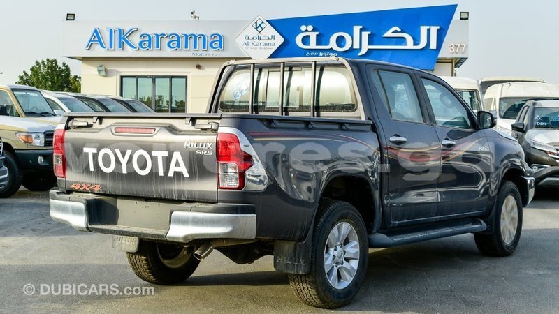 Big with watermark toyota hilux estuaire import dubai 6181