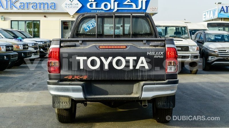 Big with watermark toyota hilux estuaire import dubai 6181