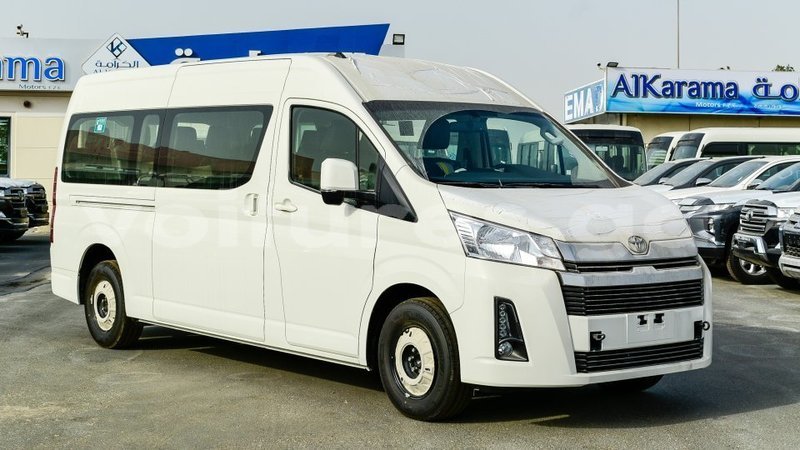 Big with watermark toyota hiace estuaire import dubai 6182