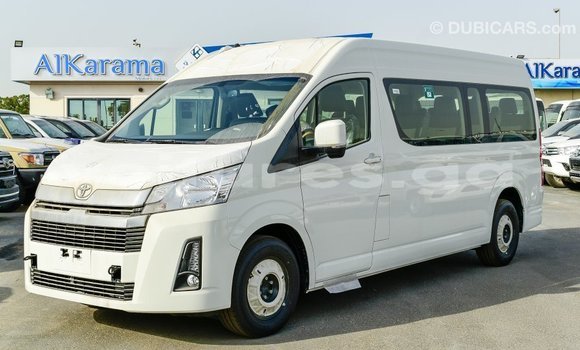 Acheter Import Voiture Toyota Hiace Blanc à Import - Dubai, Estuaire Acheter Import Voiture Toyota Hiace Blanc à Import - Dubai, Estuaire