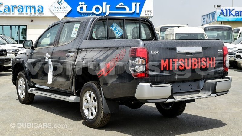 Big with watermark mitsubishi l200 estuaire import dubai 6184