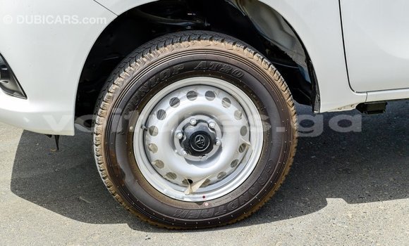 Acheter Import Voiture Toyota Hilux Blanc à Import - Dubai, Estuaire Acheter Import Voiture Toyota Hilux Blanc à Import - Dubai, Estuaire