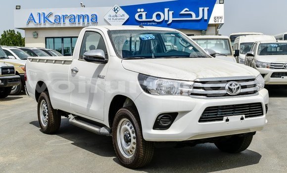 Acheter Import Voiture Toyota Hilux Blanc à Import - Dubai, Estuaire Acheter Import Voiture Toyota Hilux Blanc à Import - Dubai, Estuaire