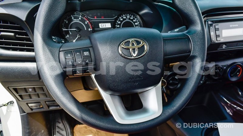 Big with watermark toyota hilux estuaire import dubai 6186