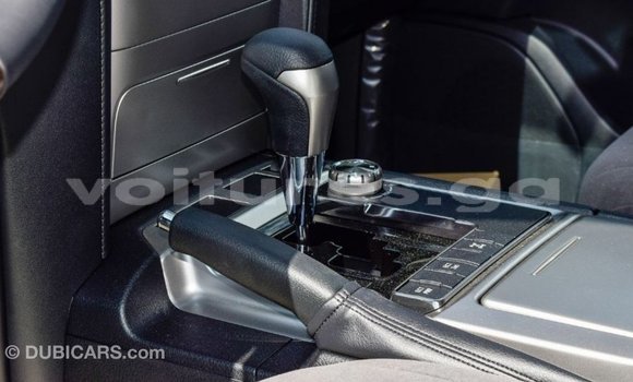 Acheter Import Voiture Toyota Land Cruiser Noir à Import - Dubai, Estuaire Acheter Import Voiture Toyota Land Cruiser Noir à Import - Dubai, Estuaire