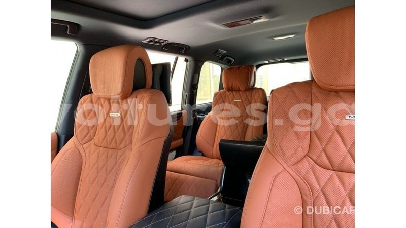 Big with watermark lexus lx estuaire import dubai 6190