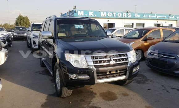 Acheter Import Voiture Mitsubishi Pajero Noir à Import - Dubai, Estuaire Acheter Import Voiture Mitsubishi Pajero Noir à Import - Dubai, Estuaire