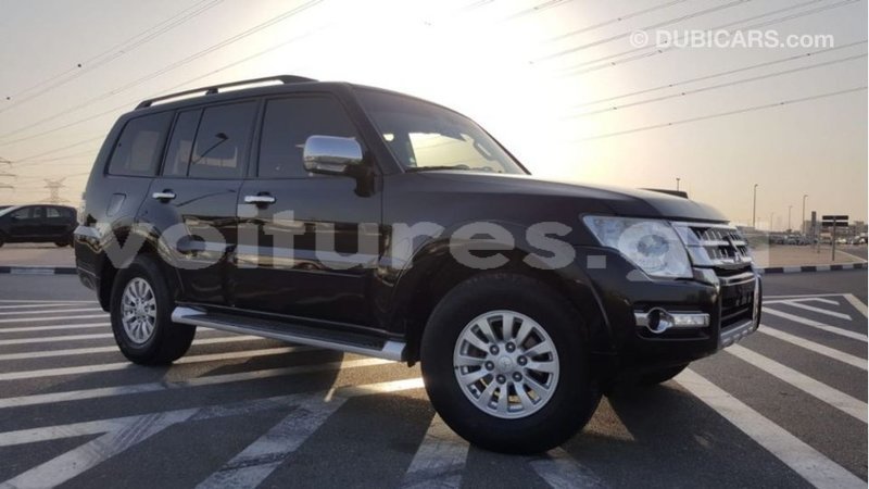 Big with watermark mitsubishi pajero estuaire import dubai 6192