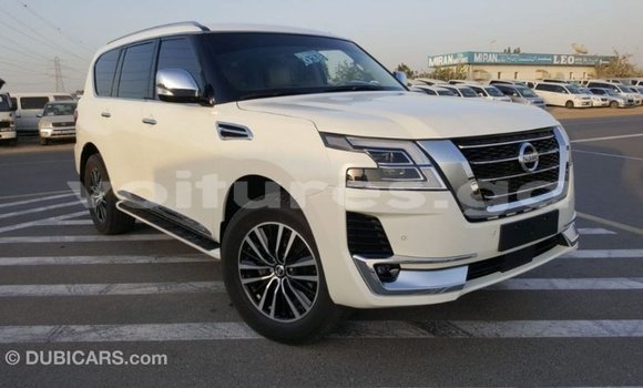 Acheter Import Voiture Nissan Patrol Blanc à Import - Dubai, Estuaire Acheter Import Voiture Nissan Patrol Blanc à Import - Dubai, Estuaire