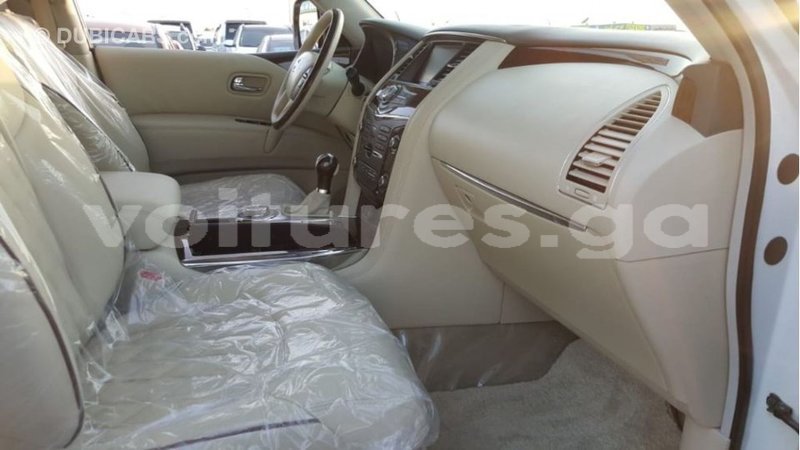 Big with watermark nissan patrol estuaire import dubai 6193