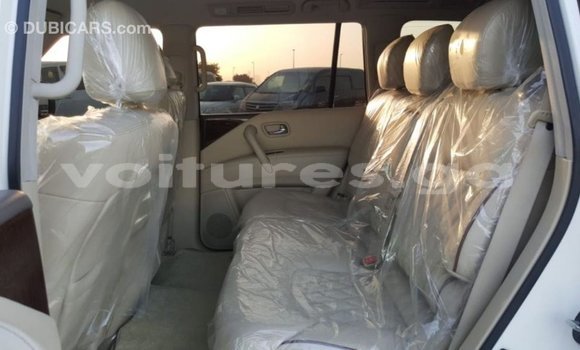 Acheter Import Voiture Nissan Patrol Blanc à Import - Dubai, Estuaire Acheter Import Voiture Nissan Patrol Blanc à Import - Dubai, Estuaire