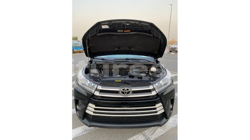 Big with watermark toyota highlander estuaire import dubai 6194