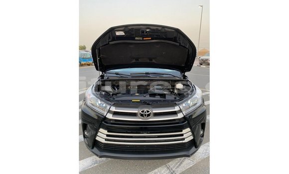 Acheter Import Voiture Toyota Highlander Noir à Import - Dubai, Estuaire Acheter Import Voiture Toyota Highlander Noir à Import - Dubai, Estuaire