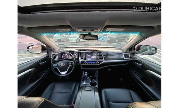Acheter Import Voiture Toyota Highlander Noir à Import - Dubai, Estuaire Acheter Import Voiture Toyota Highlander Noir à Import - Dubai, Estuaire