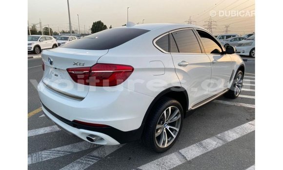 Acheter Import Voiture BMW X6 Blanc à Import - Dubai, Estuaire Acheter Import Voiture BMW X6 Blanc à Import - Dubai, Estuaire